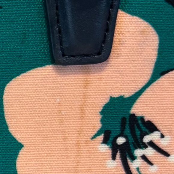 Kate Spade Lucia Lily Blooms Top Handle Crossbody satchel bag. - Picture 5 of 5